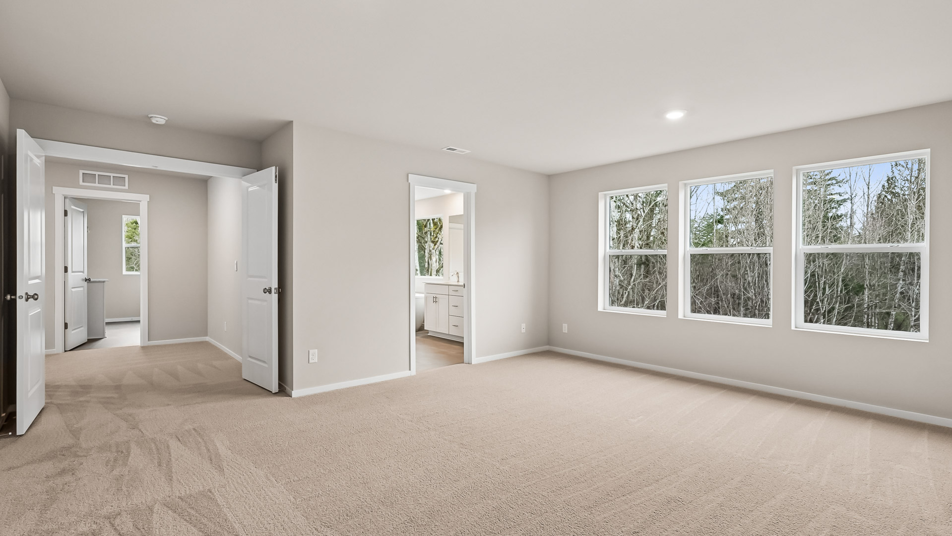 primary suite bedroom