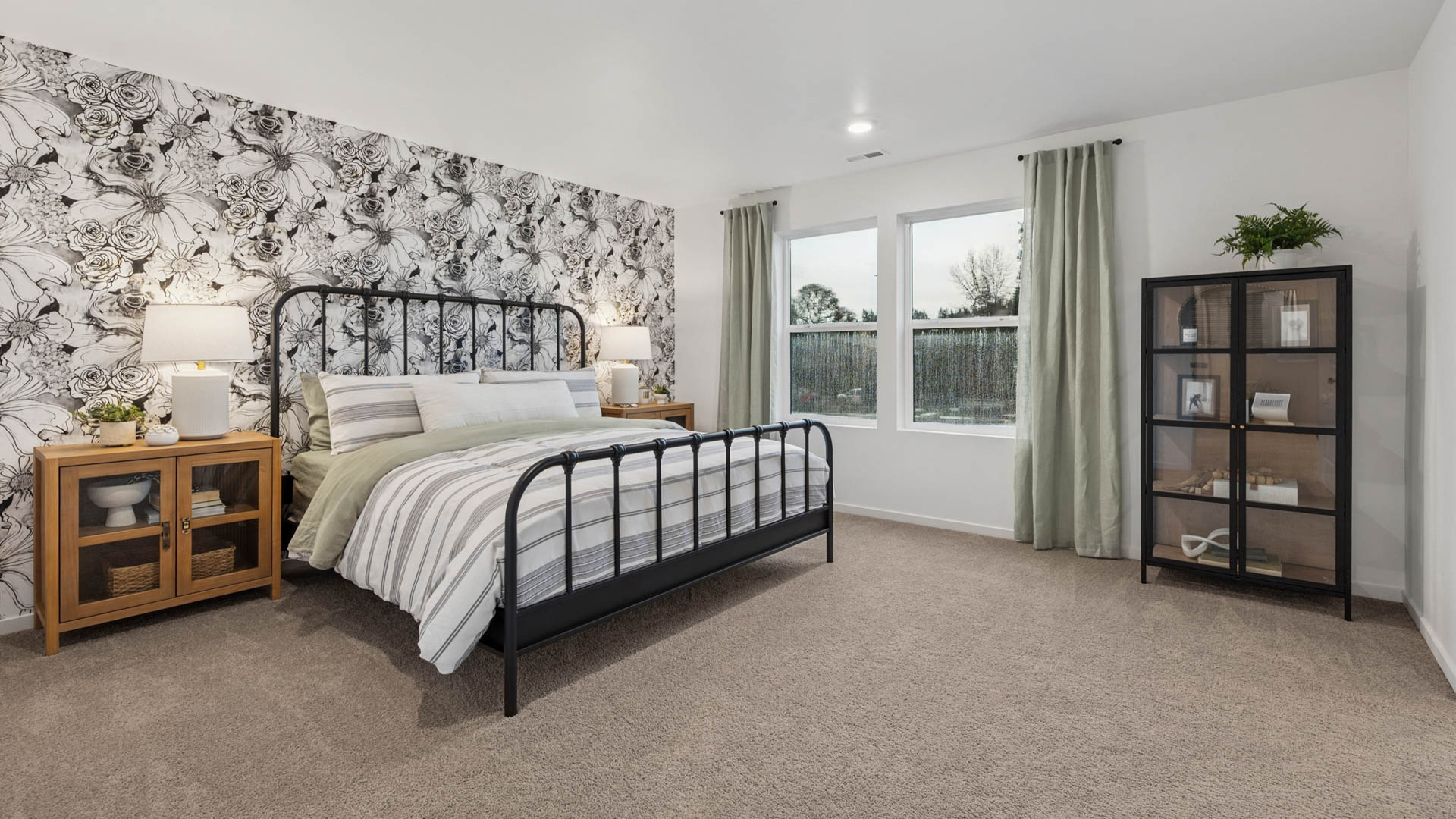 primary suite bedroom