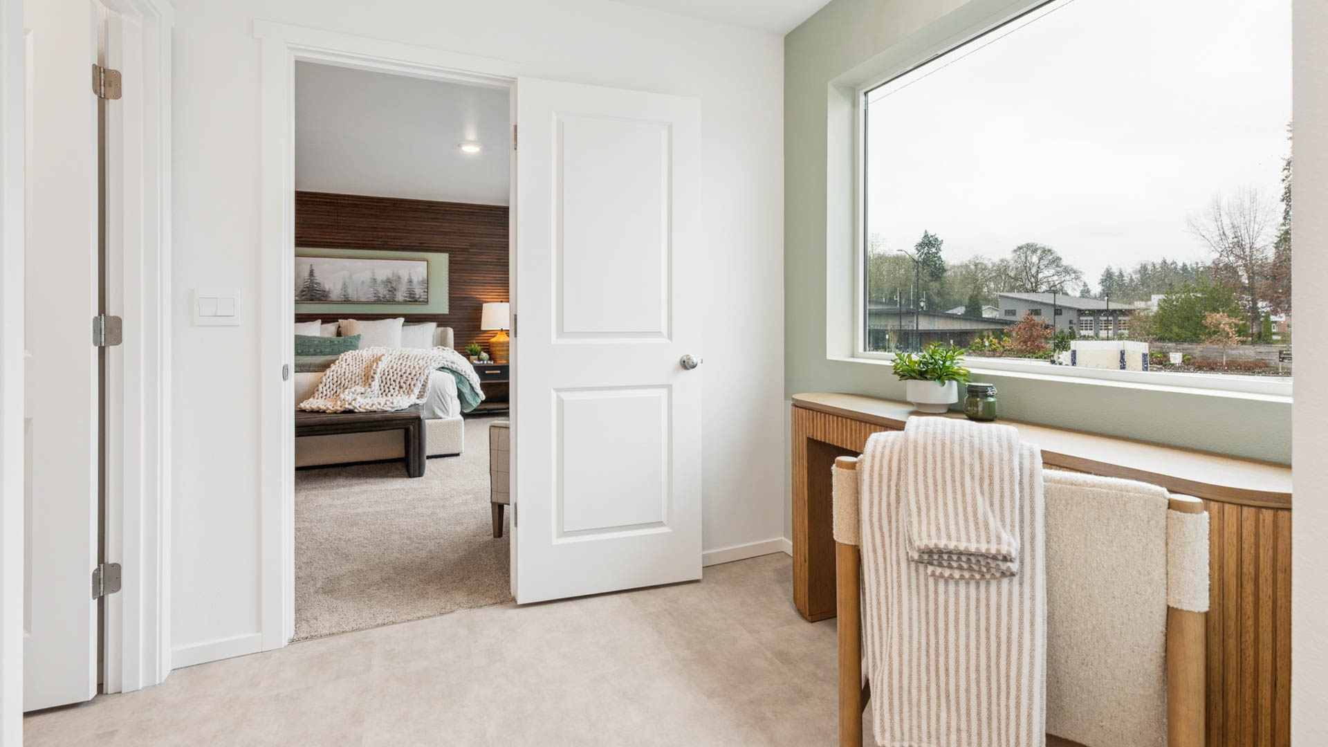 primary suite bedroom