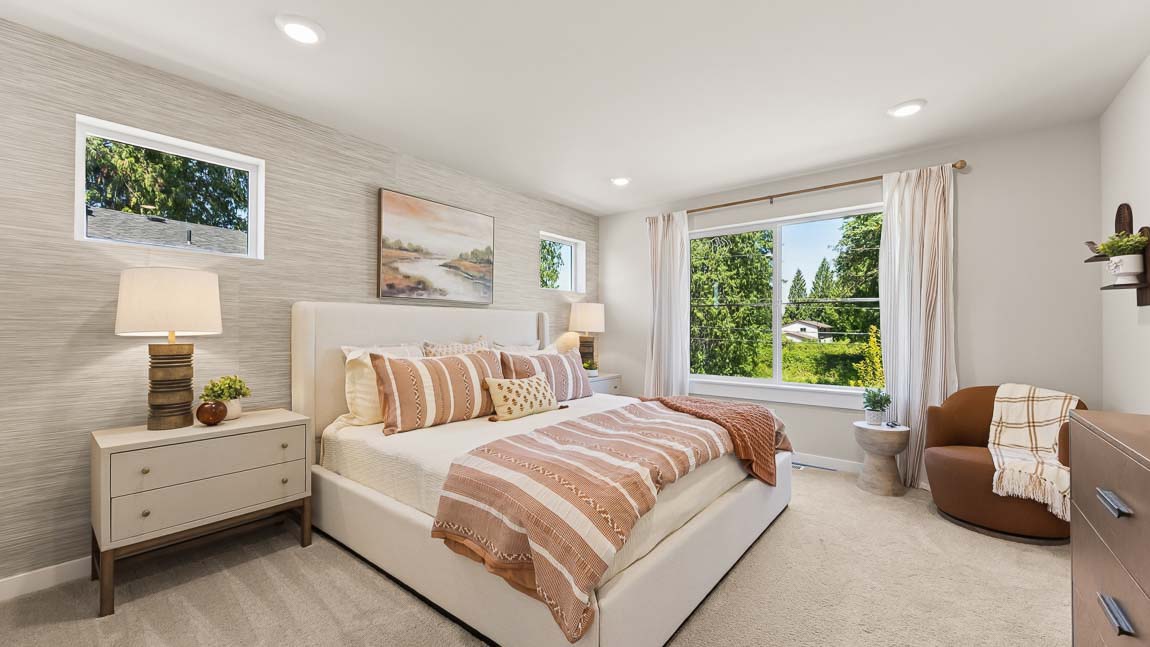 primary suite bedroom