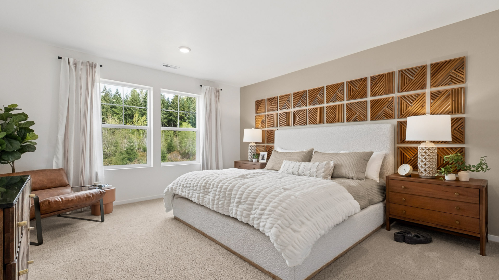 primary suite bedroom