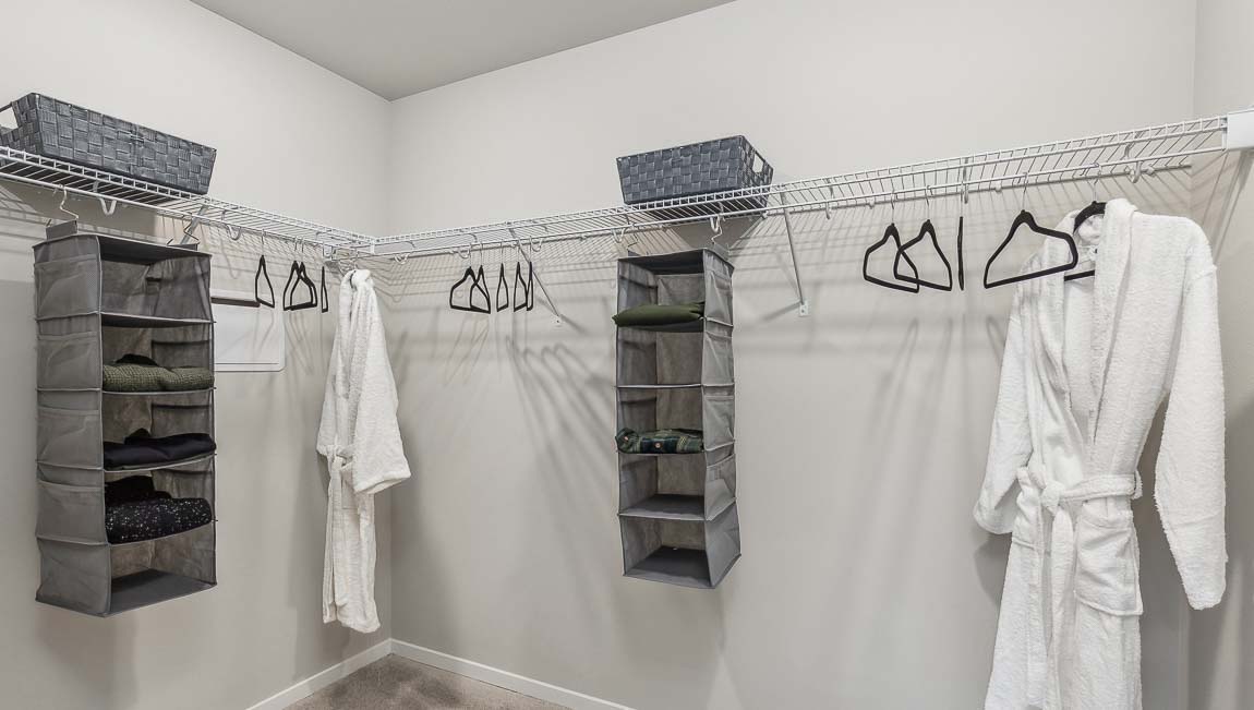 primary suite closet