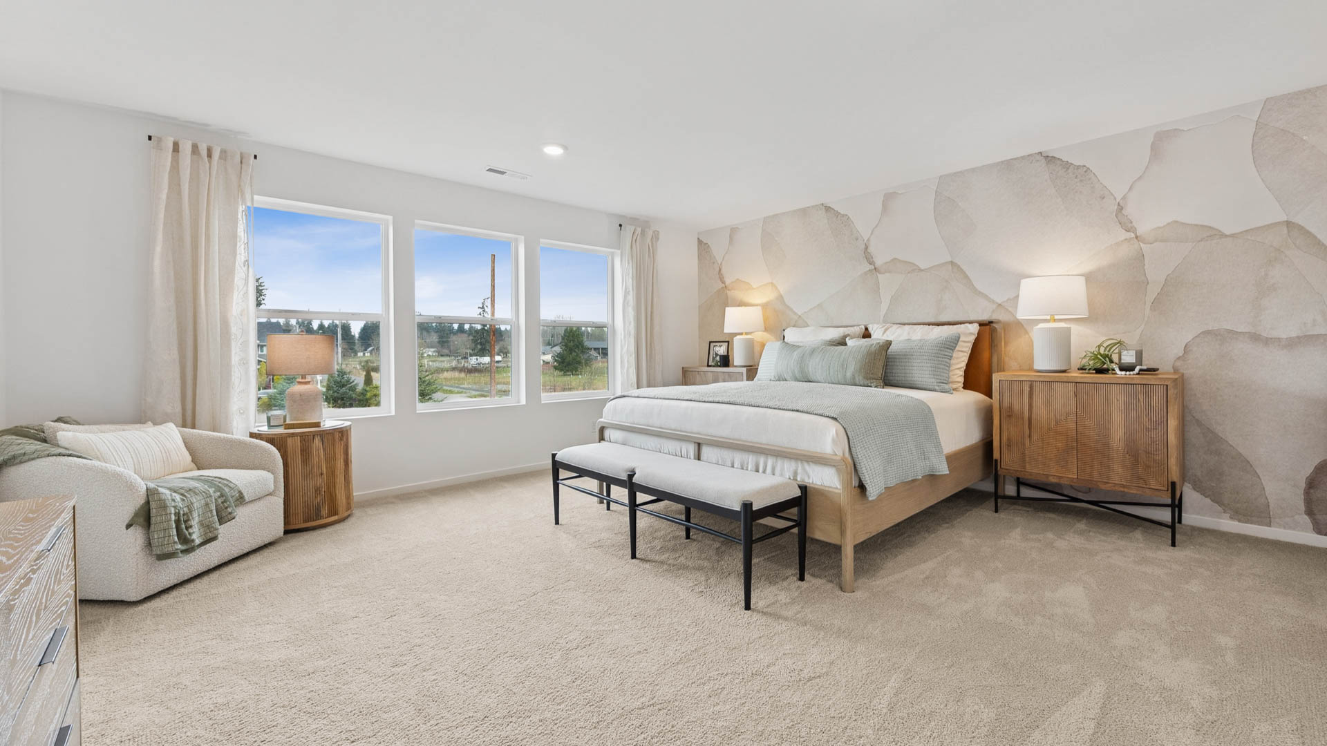 primary suite bedroom