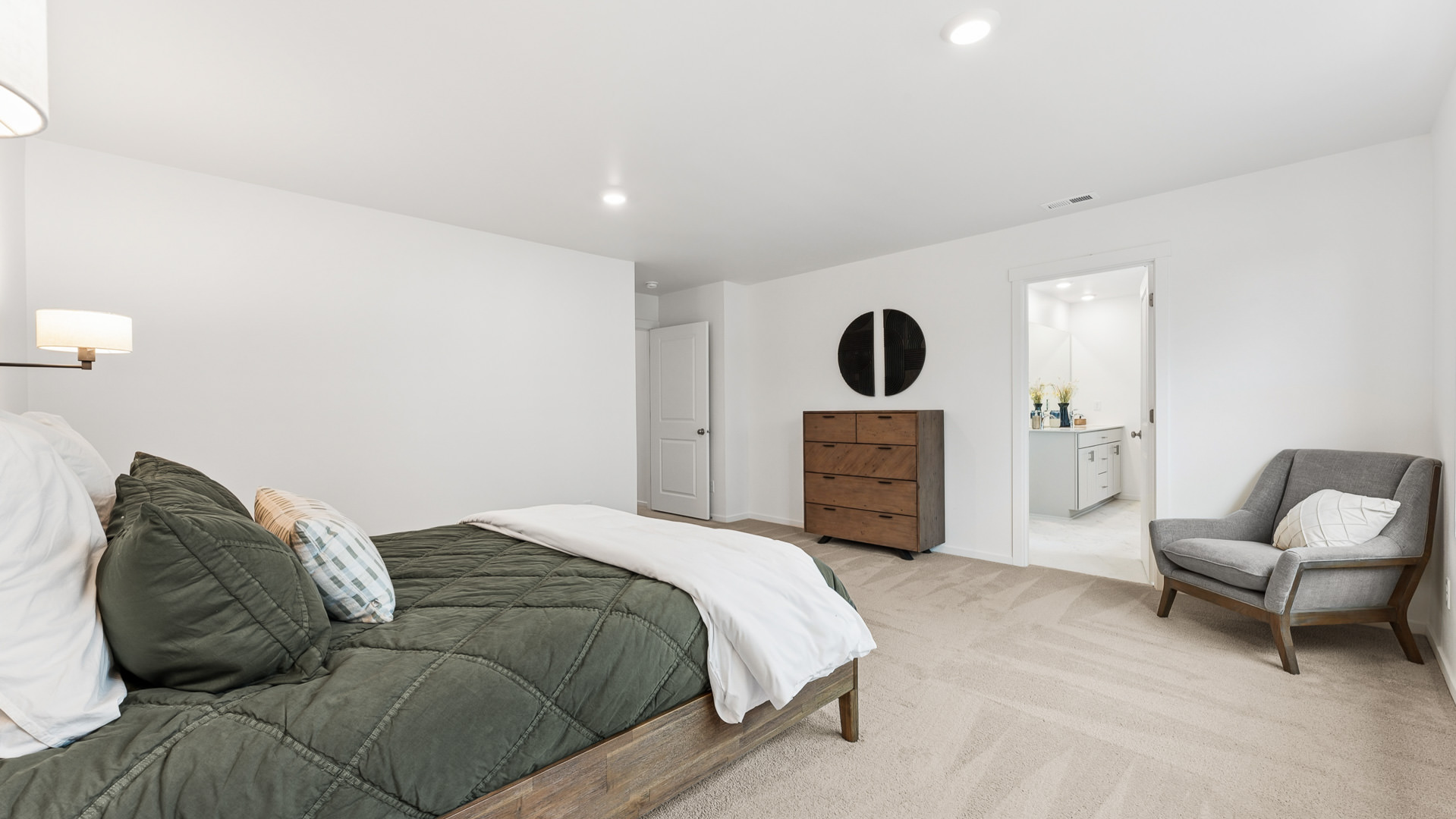 primary suite bedroom