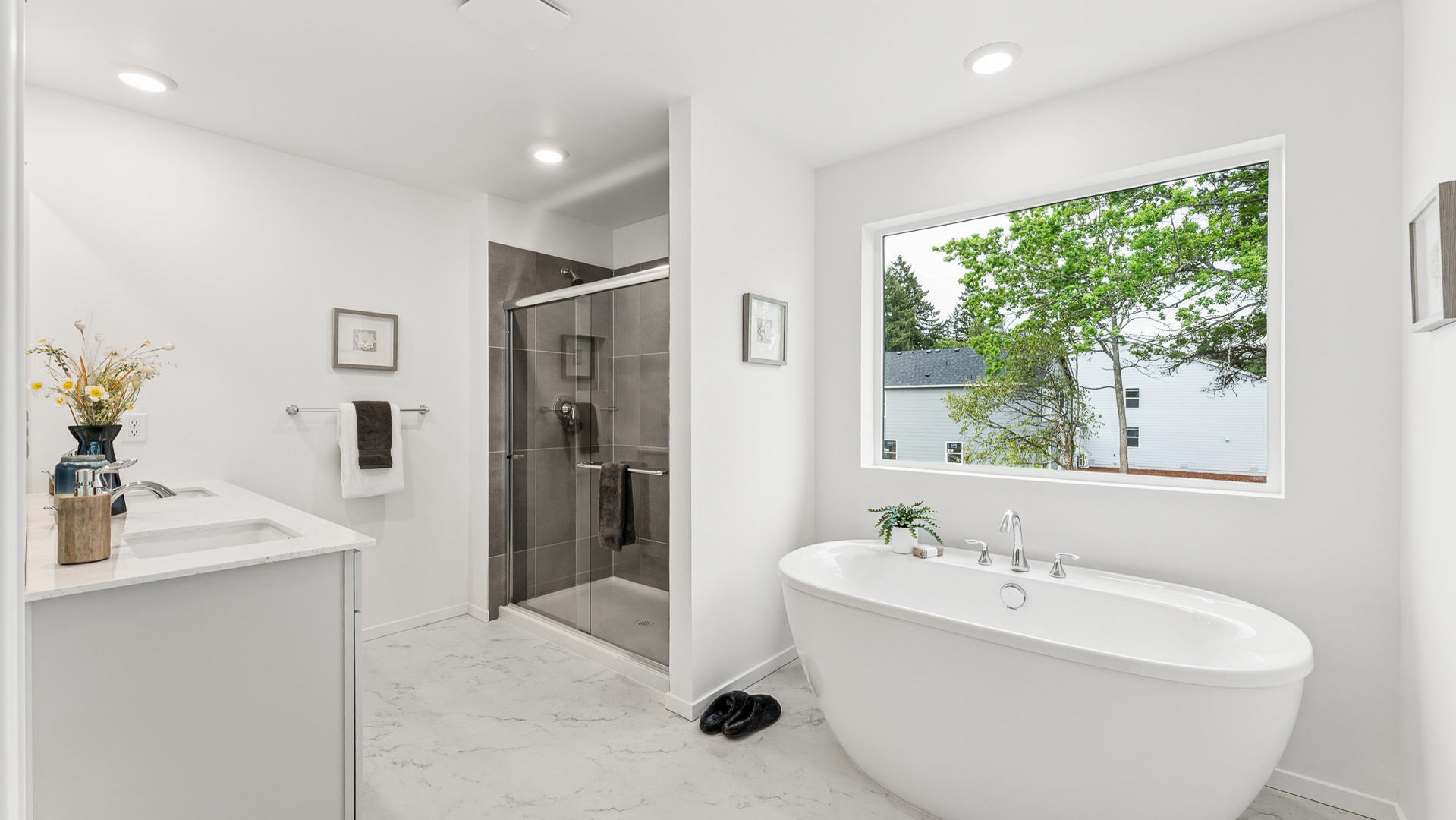 primary suite bathroom