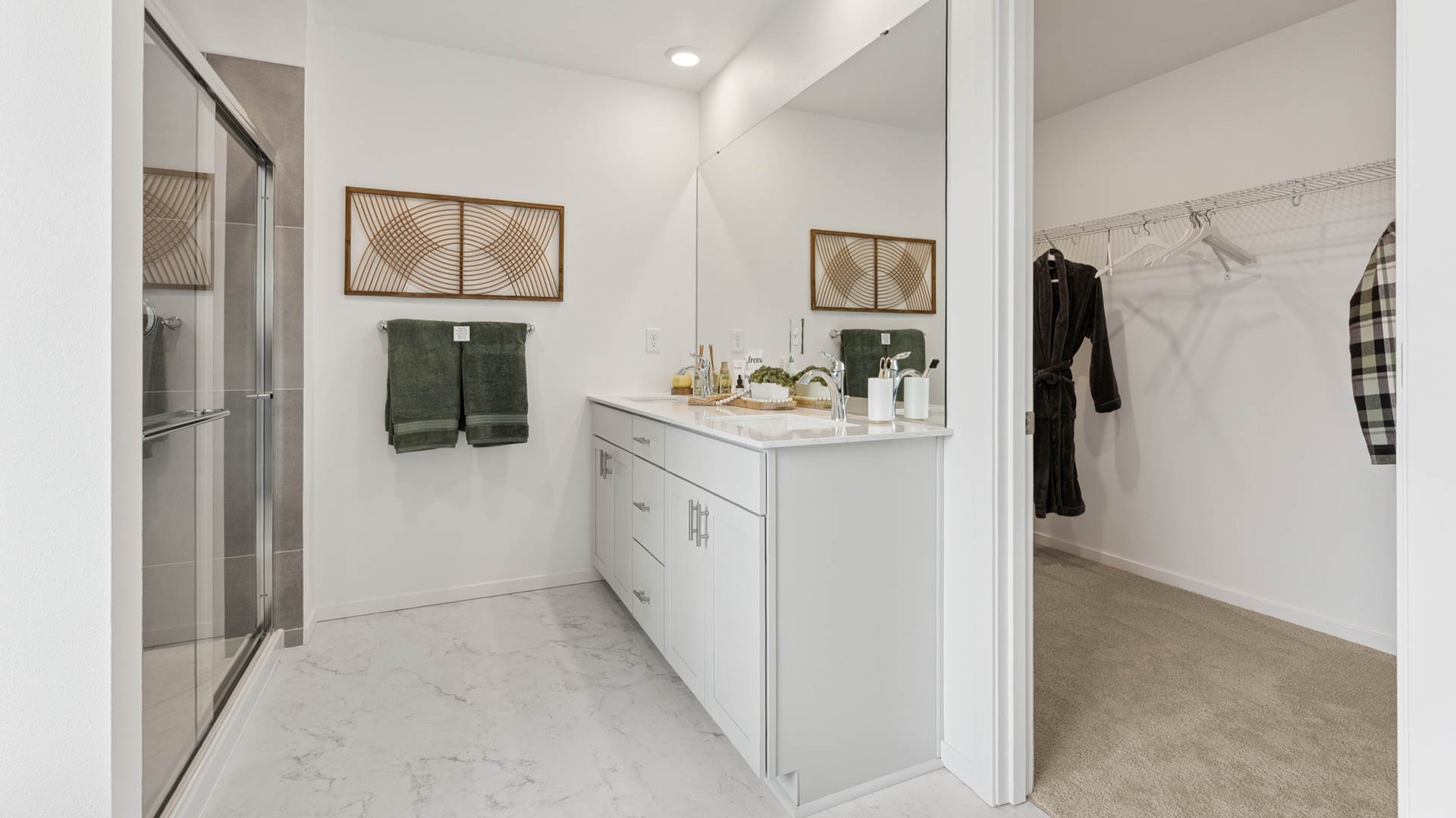 primary suite closet