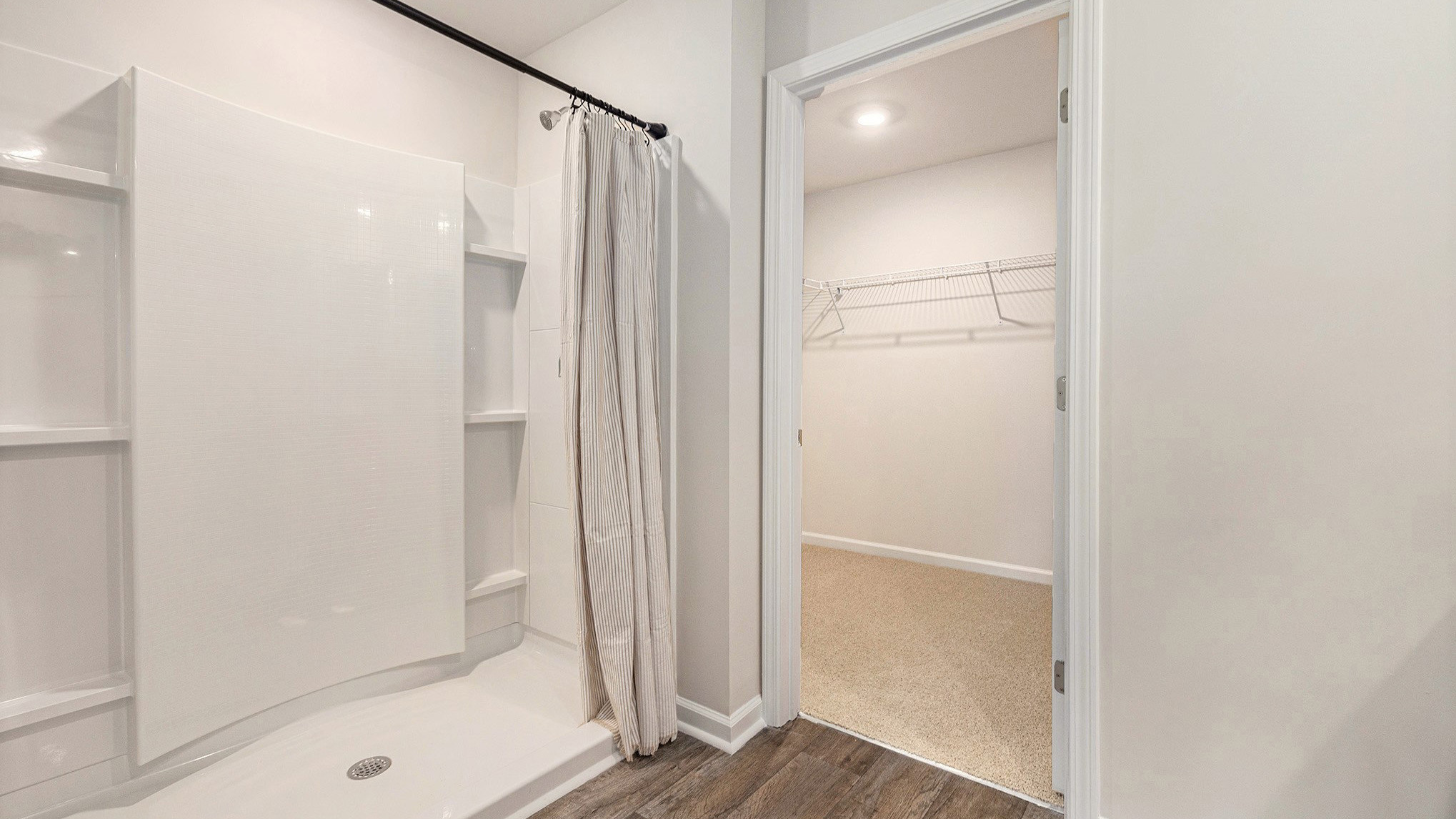 primary bath with walk-in shower