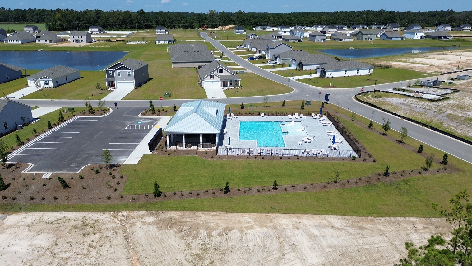 Heritage crossing pool