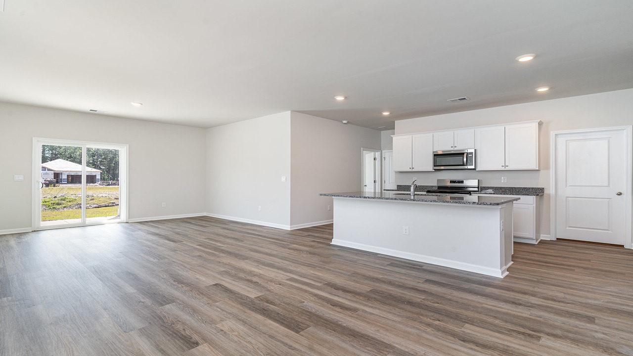 Robie unfurnished kitchen