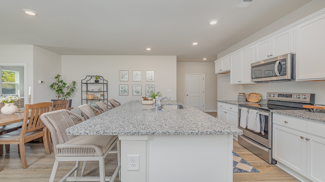 Wren kitchen with granite countertops