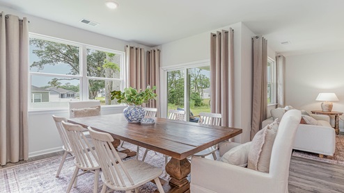 Cali dining room