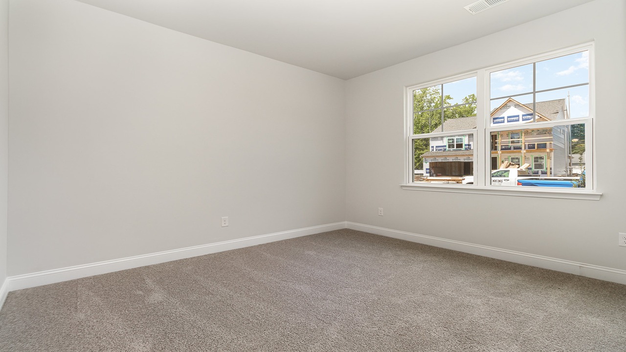 bedroom with carpet flooring