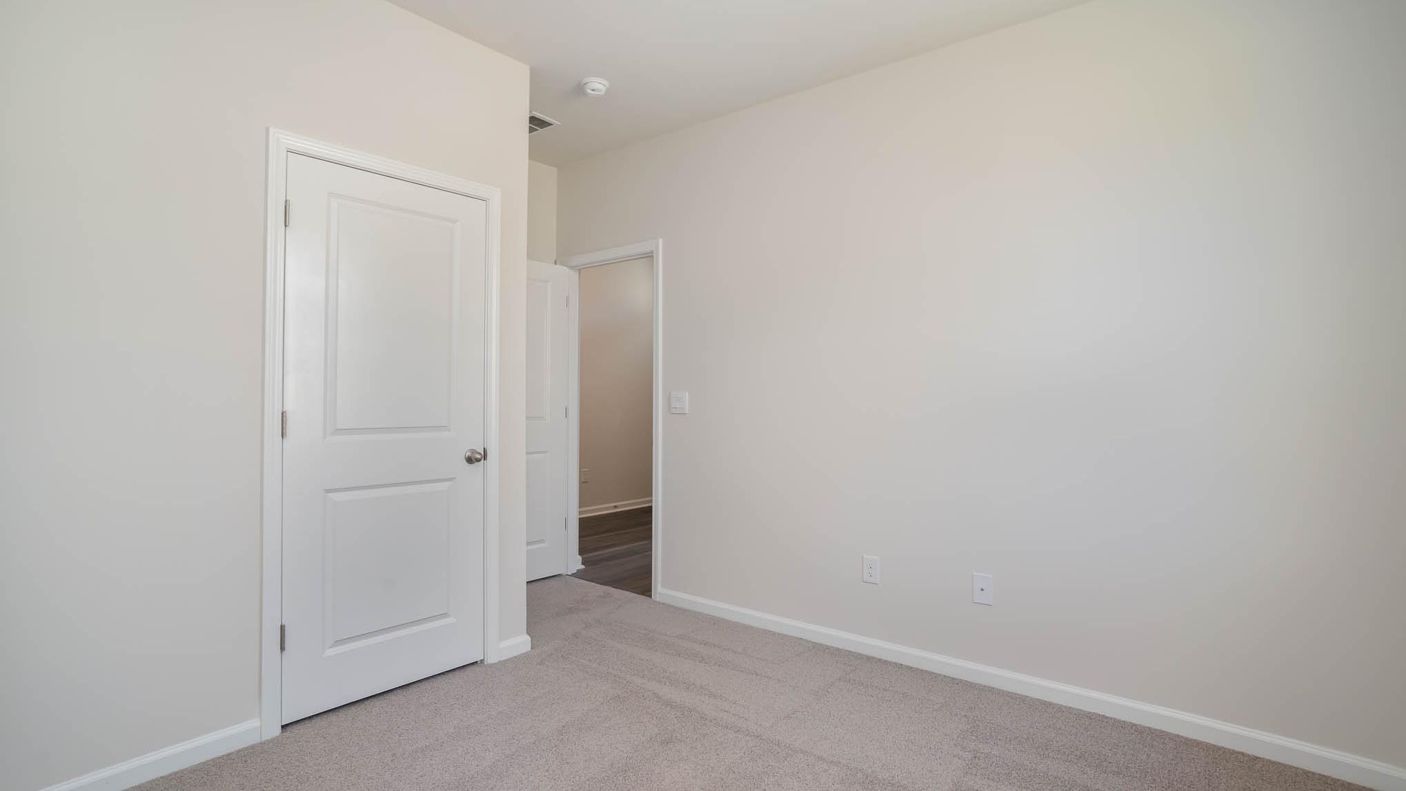 bedroom with carpet flooring