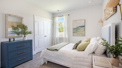 bedroom with carpet flooring