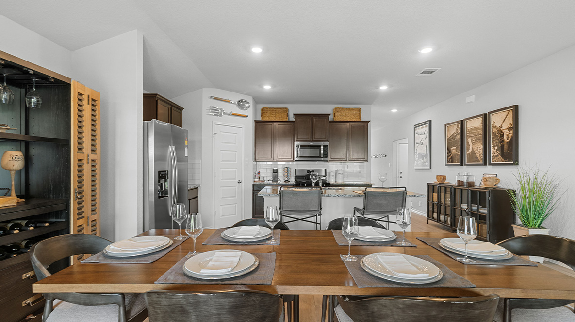 steele creek model kitchen dining