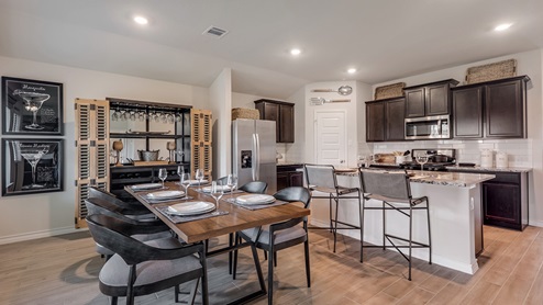 steele creek model kitchen & dining room