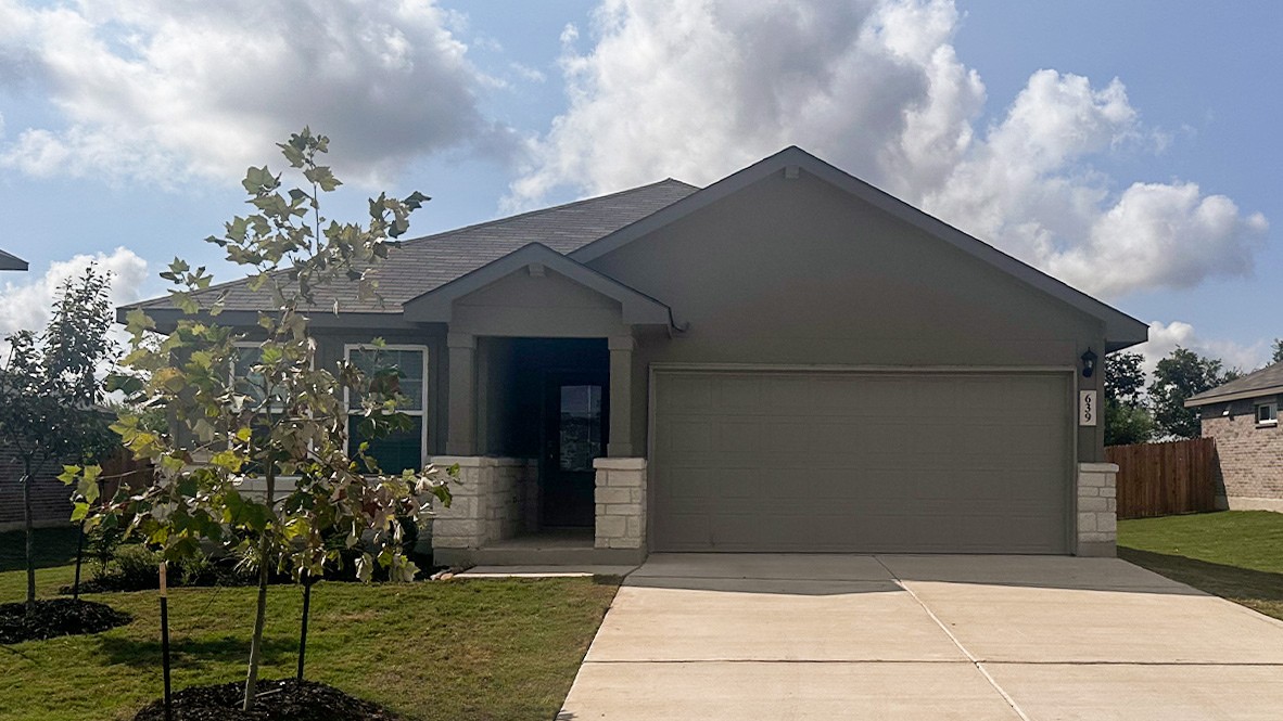 DR Horton Cibolo Steele Creek the knight 1901 sq ft 4 bed 2 bath 2 car 1 story