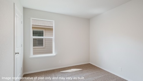 Floresville Links at River Bend New Construction Homes large secondary bedroom with large walk in closet