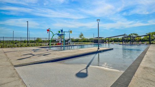 DR Horton Converse Avenida pool with children's play area