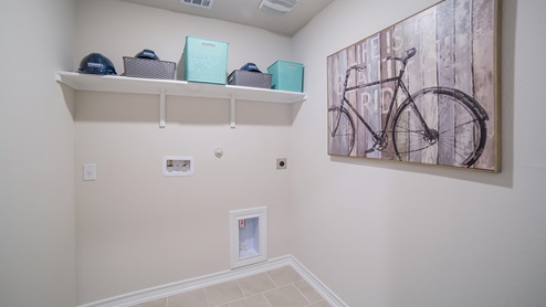 DR Horton Converse Avenida 5318 la rambla model the bryant floor plan 1703 square feet utility room