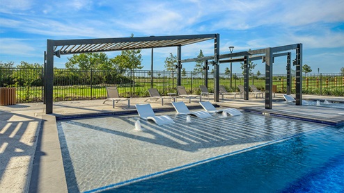 DR Horton Converse Avenida pool with children's play area