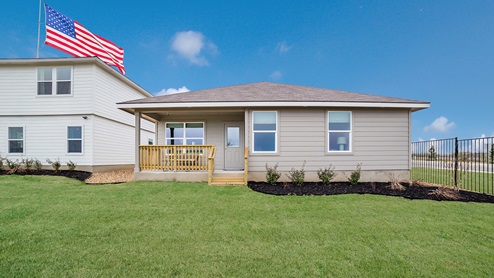 DR Horton Converse Avenida 5318 la rambla model the bryant floor plan 1703 square feet covered back patio overlooking backyard