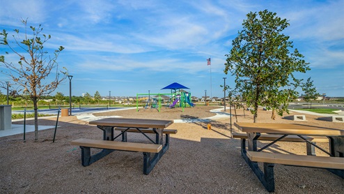 DR Horton Converse Avenida gazebo and seating area