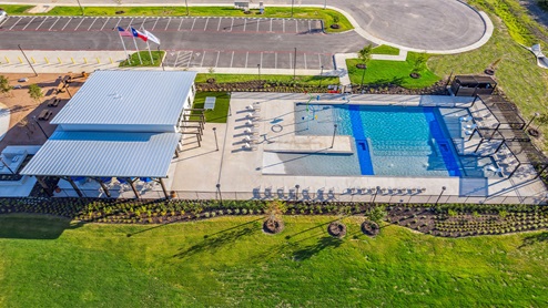 DR Horton Converse Avenida pool and amenity center