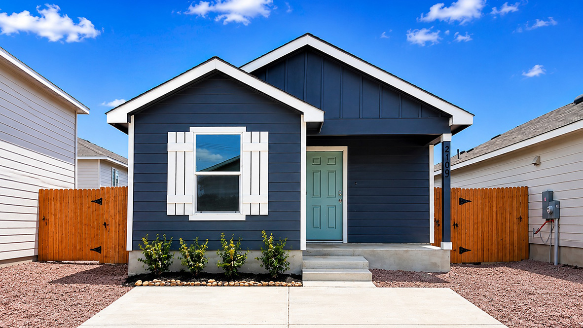 2109 Giant Cactus exterior
