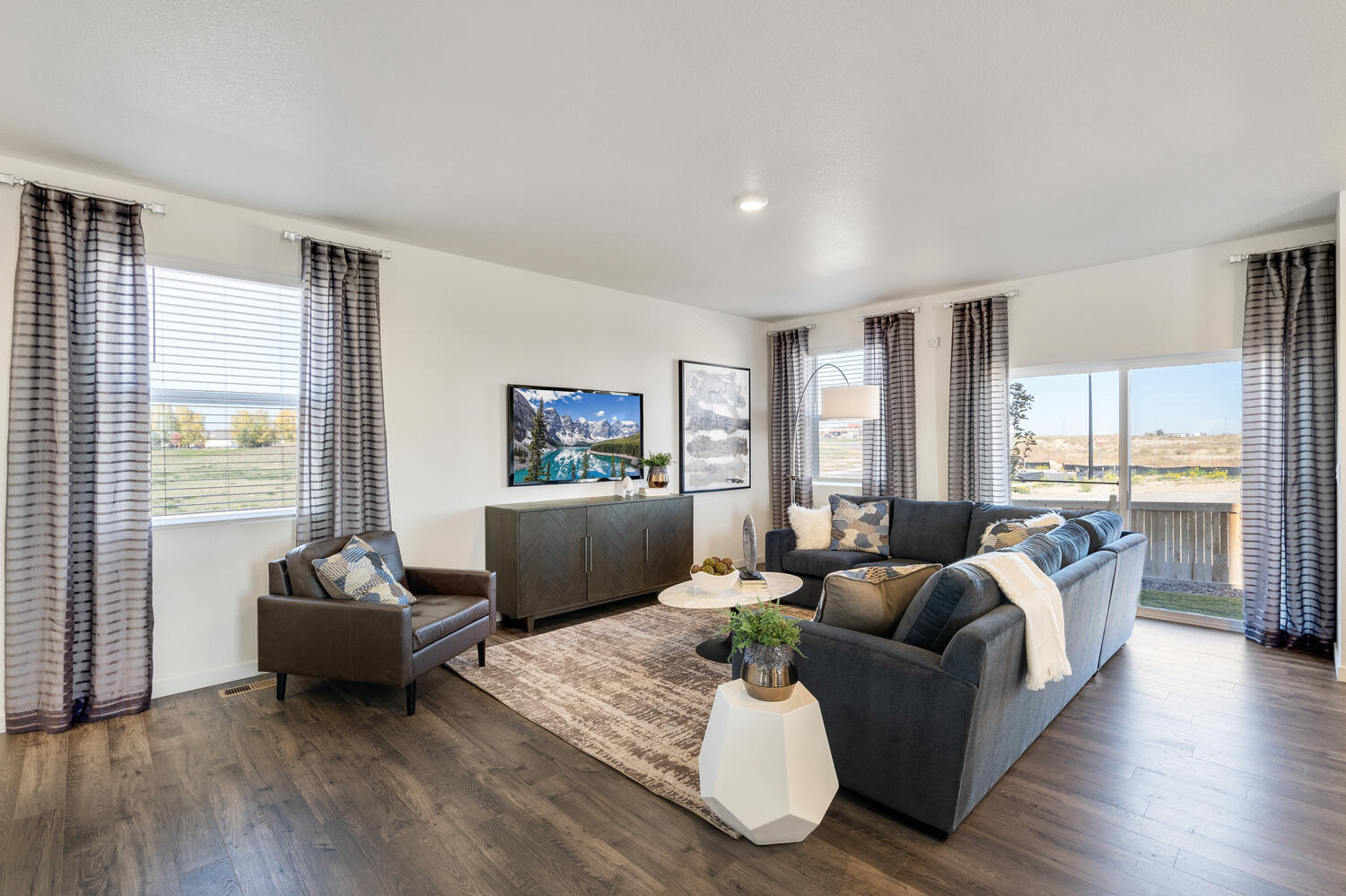New Homes in Silver Peaks Lochbuie, CO D.R. Horton