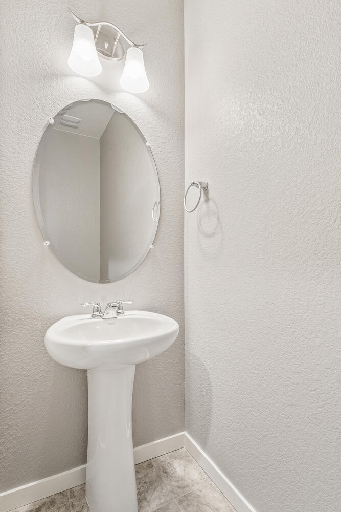 New Homes in Lochbuie, Colorado at the Silver Peaks community by D.R. Horton