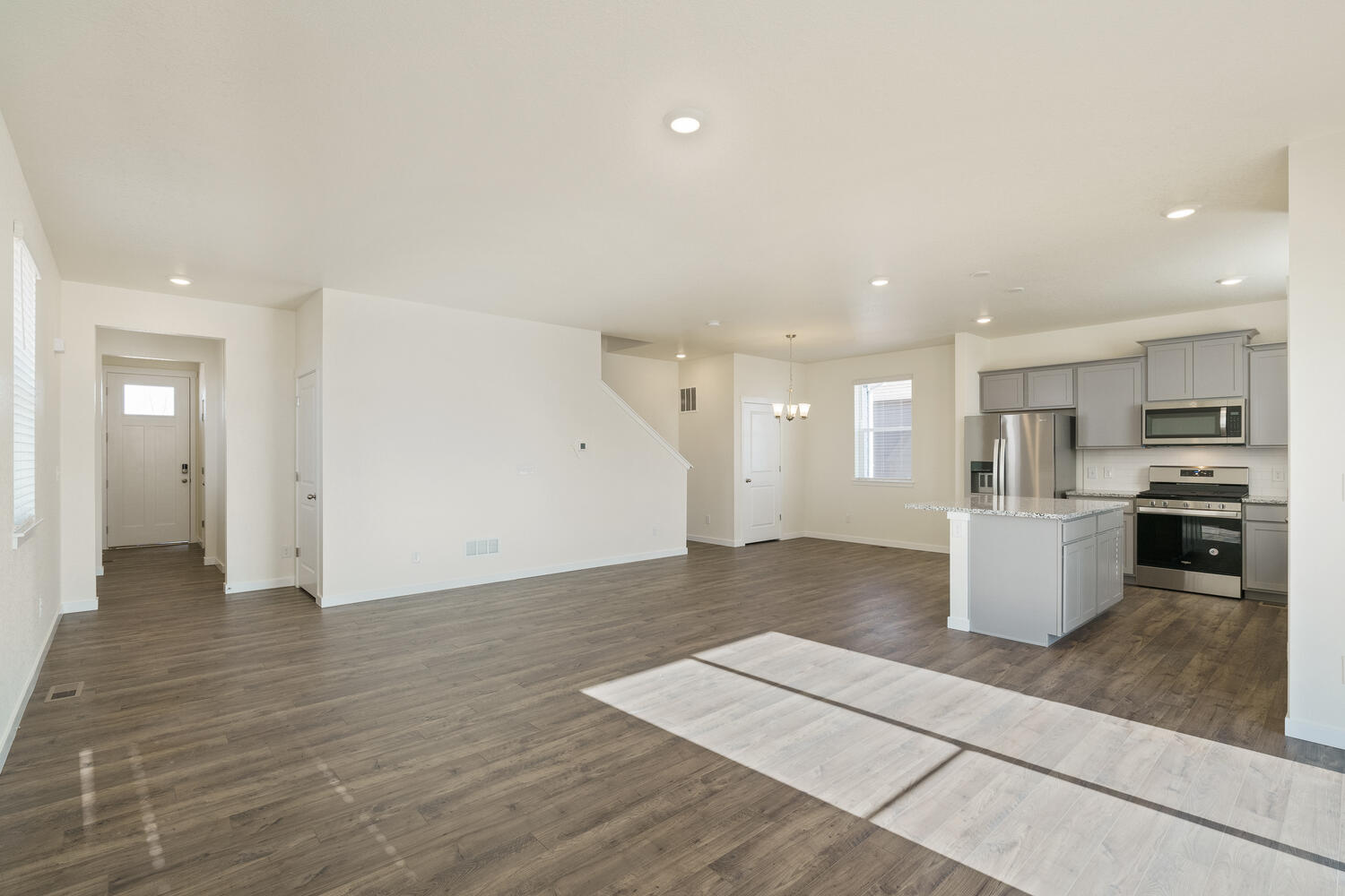 New Homes in Lochbuie, Colorado at the Silver Peaks community by D.R. Horton