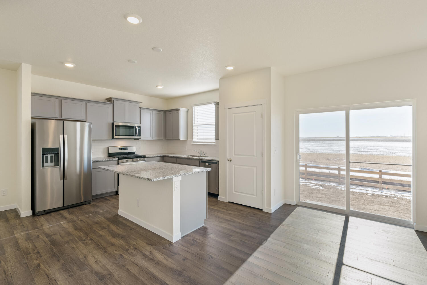 New Homes in Lochbuie, Colorado at the Silver Peaks community by D.R. Horton