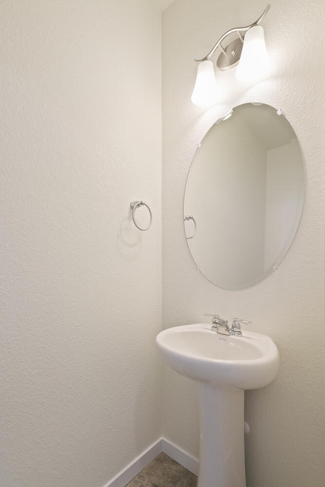 New Homes in Lochbuie, Colorado at the Silver Peaks community by D.R. Horton