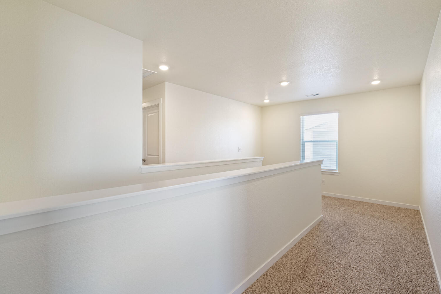 New Homes in Lochbuie, Colorado at the Silver Peaks community by D.R. Horton