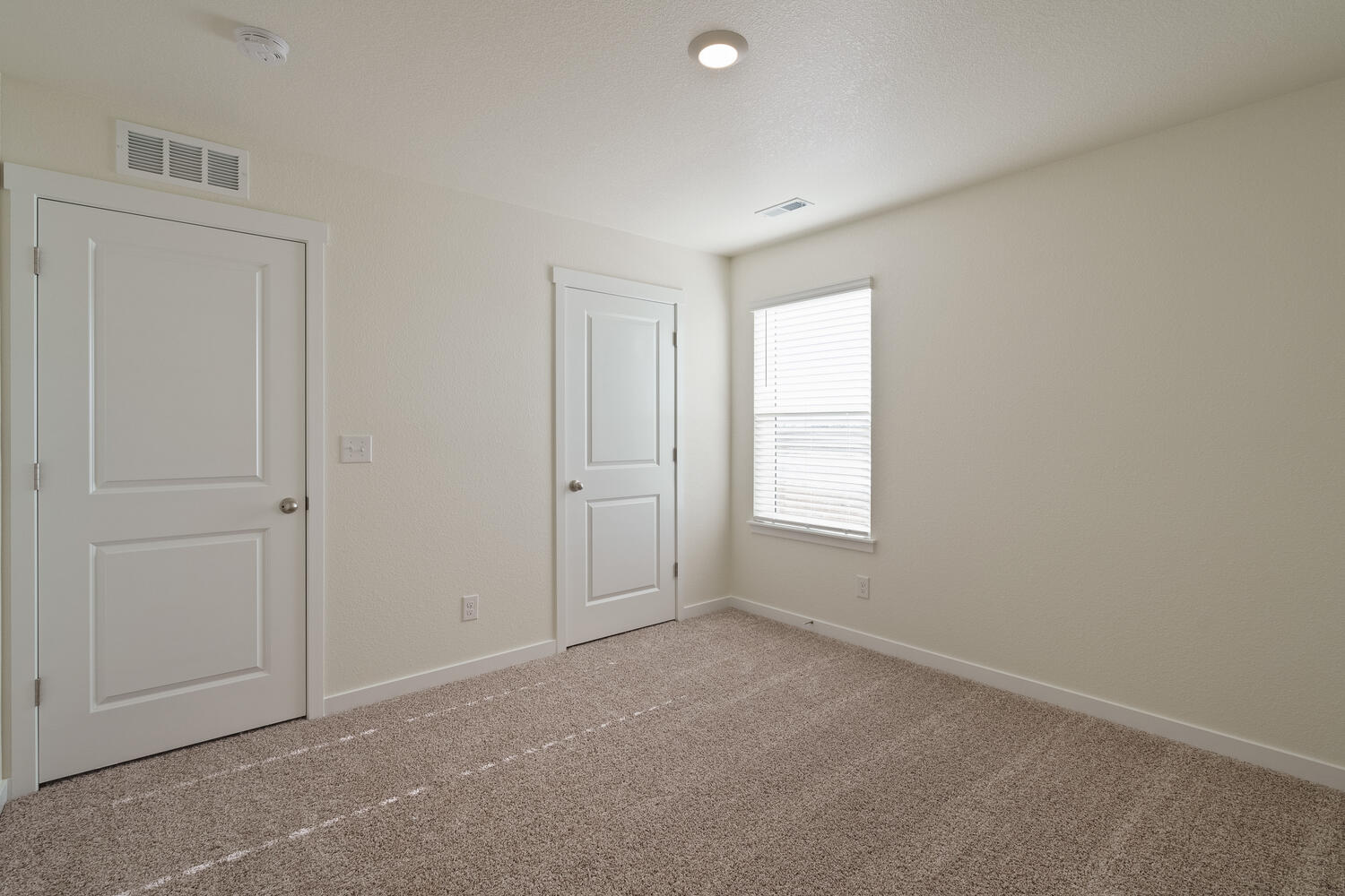 New Homes in Lochbuie, Colorado at the Silver Peaks community by D.R. Horton