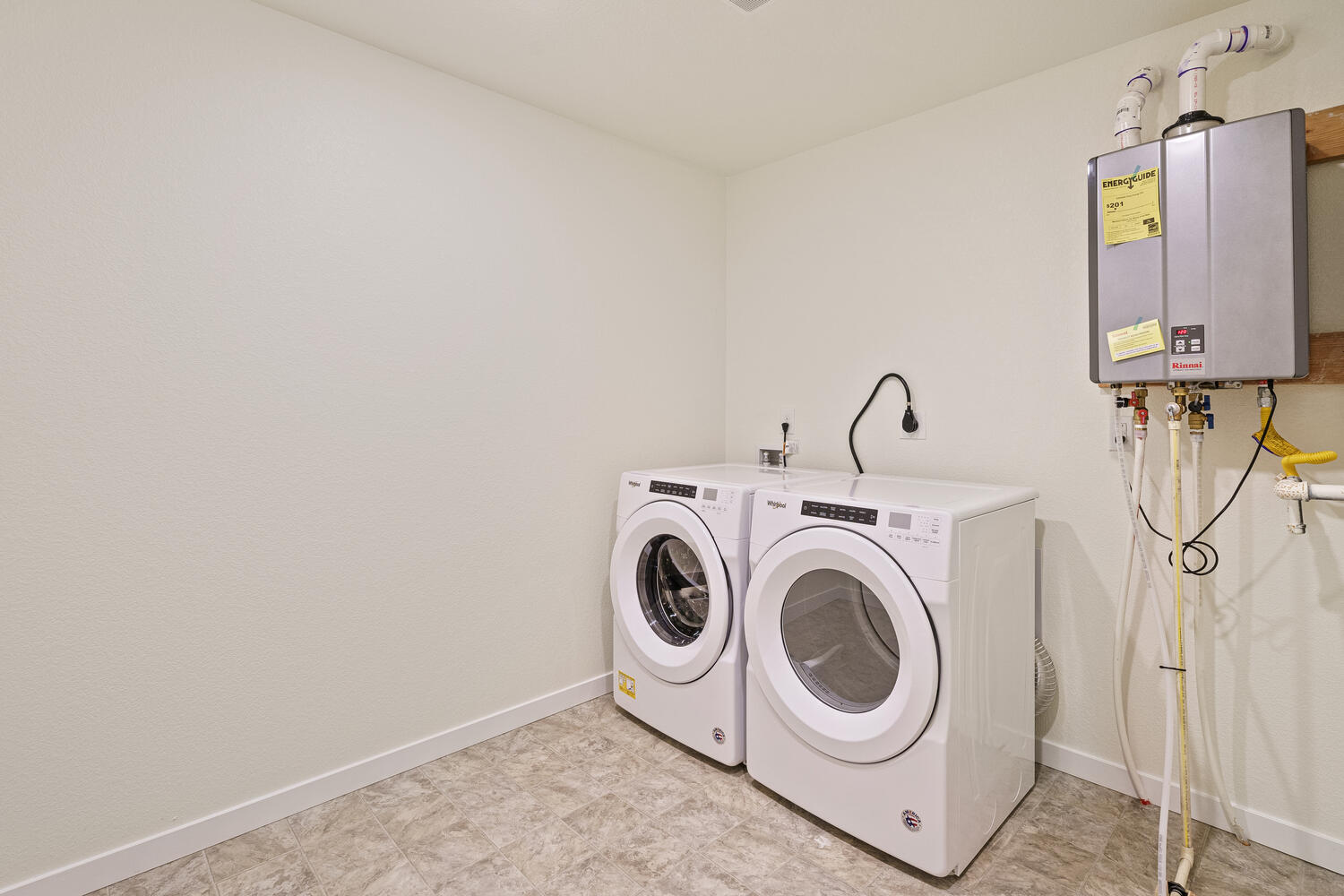 New Homes in Lochbuie, Colorado at the Silver Peaks community by D.R. Horton