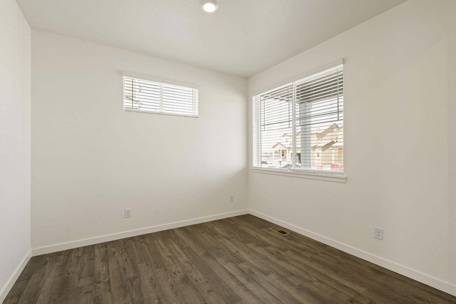 New Homes in Lochbuie, Colorado at the Silver Peaks community by D.R. Horton