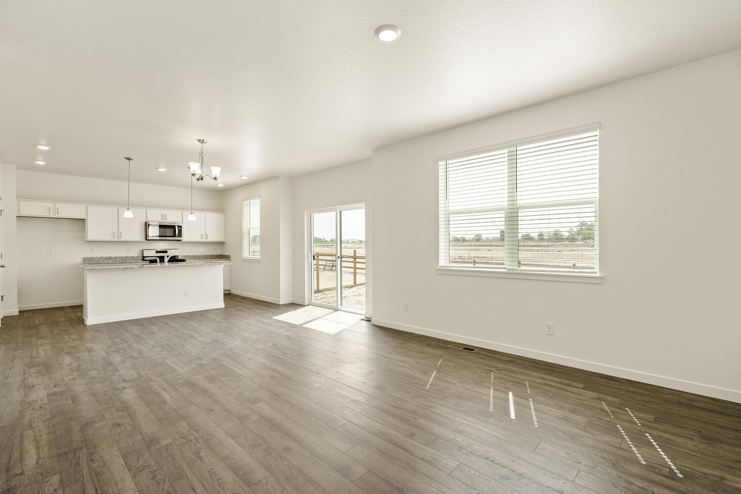 New Homes in Lochbuie, Colorado at the Silver Peaks community by D.R. Horton