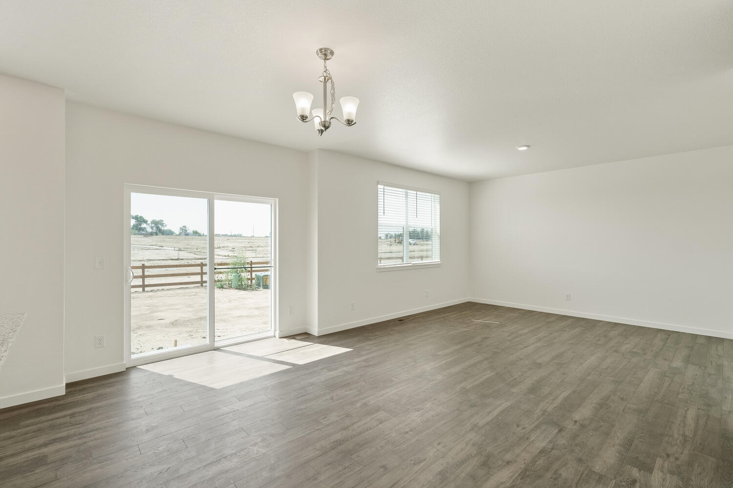 New Homes in Lochbuie, Colorado at the Silver Peaks community by D.R. Horton