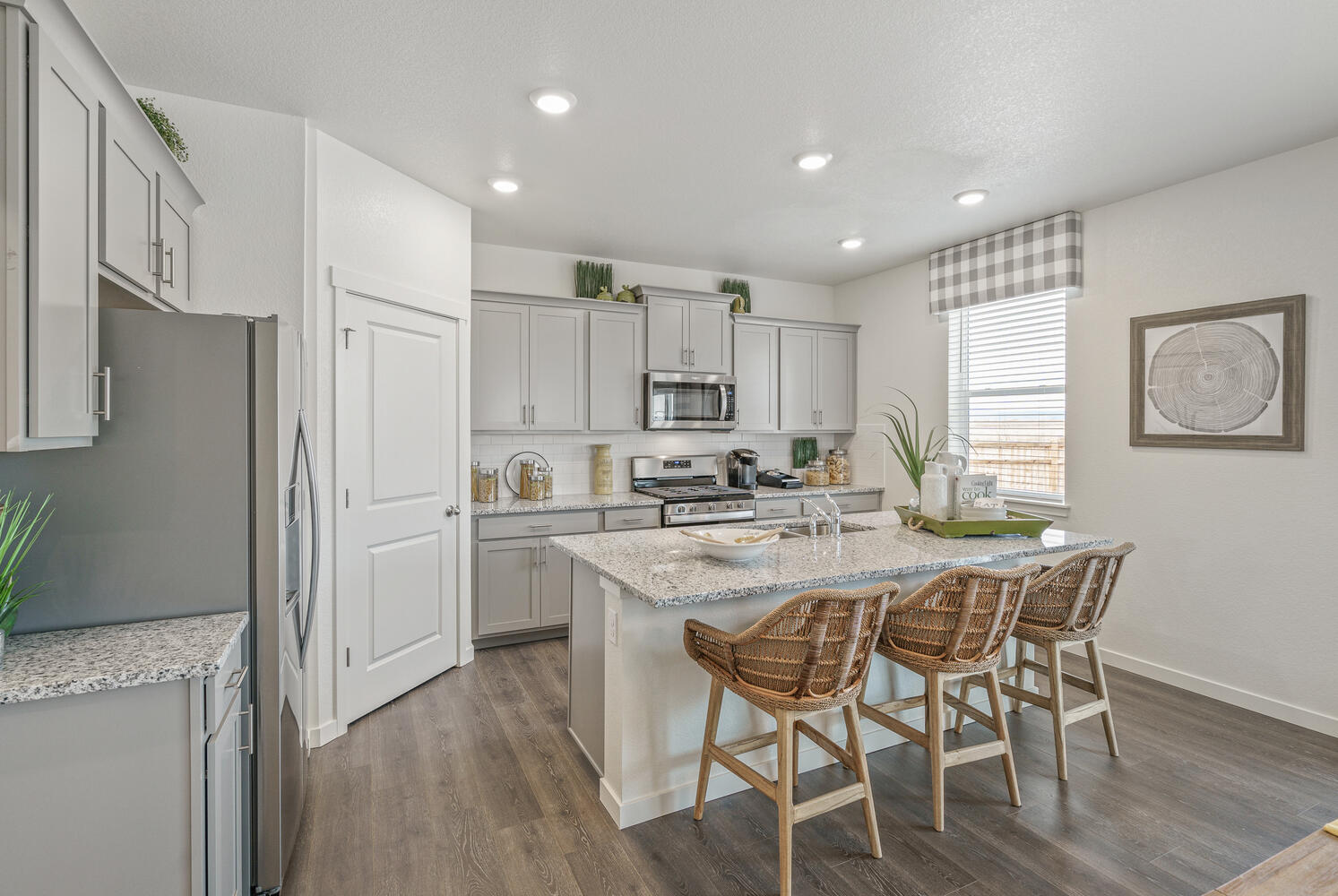 New Homes in Lochbuie, Colorado at the Silver Peaks community by D.R. Horton