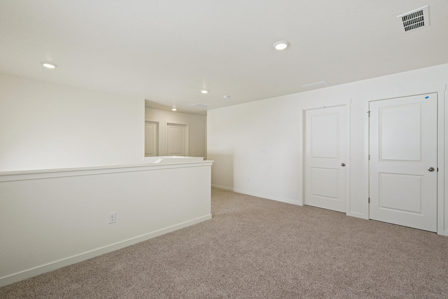 New Homes in Lochbuie, Colorado at the Silver Peaks community by D.R. Horton