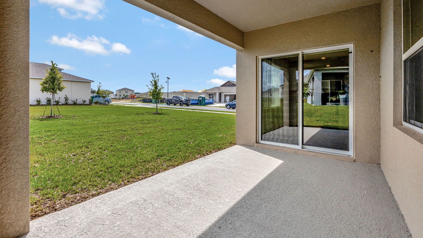 lanai with covered porch