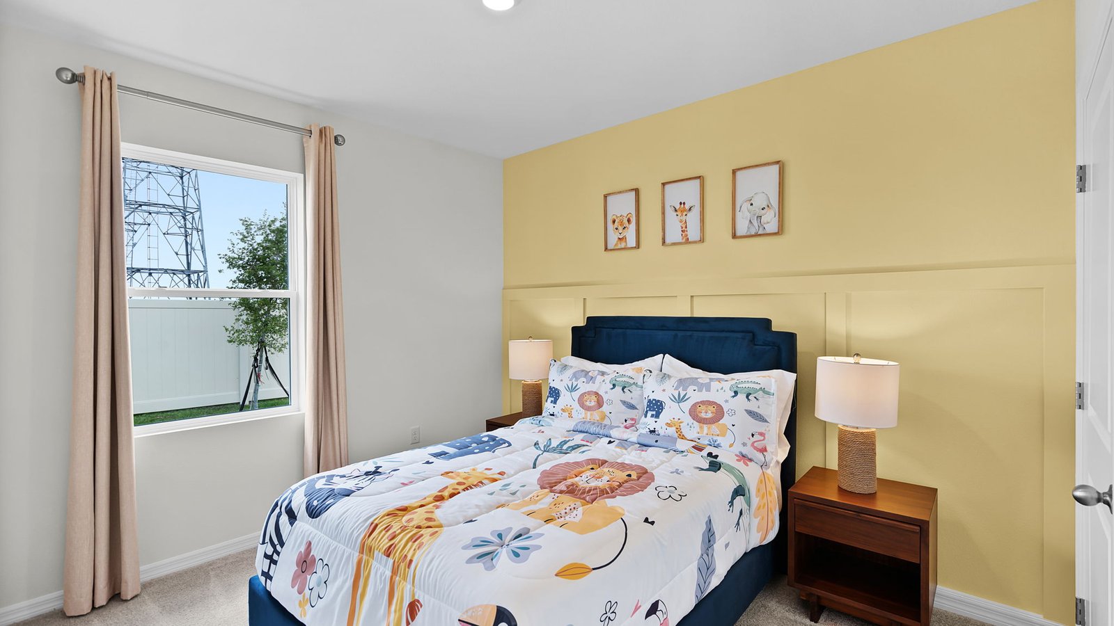 Guest bedroom with full size bed