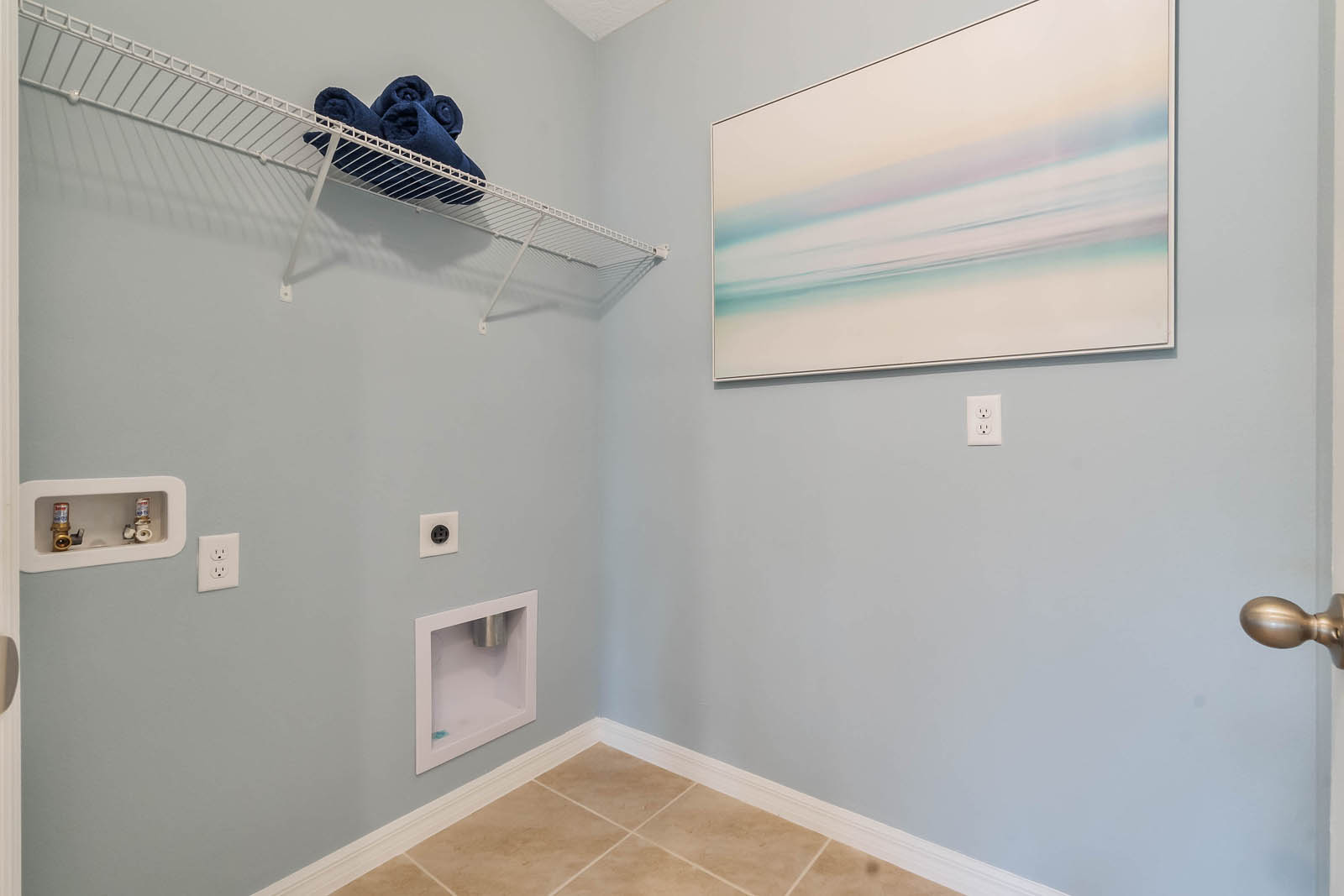 Spacious laundry room