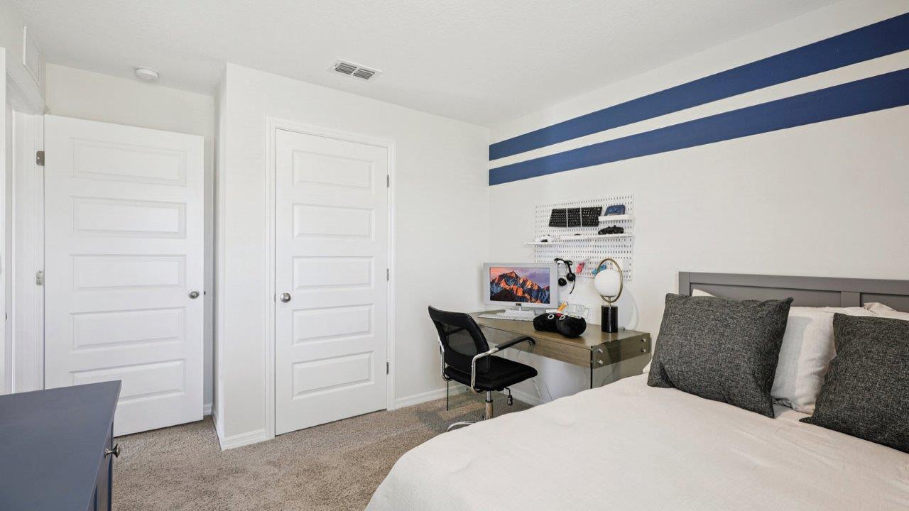 Guest bedroom with closet