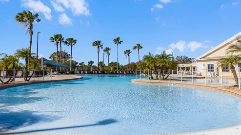 beach entry pool