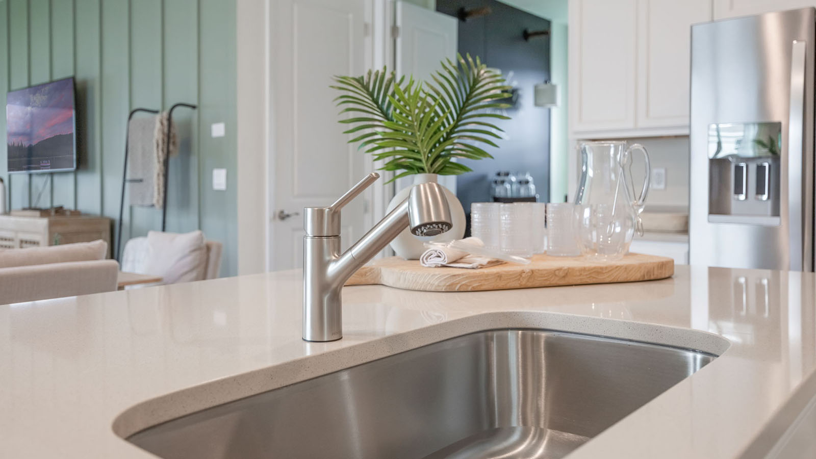 single bowl kitchen sink