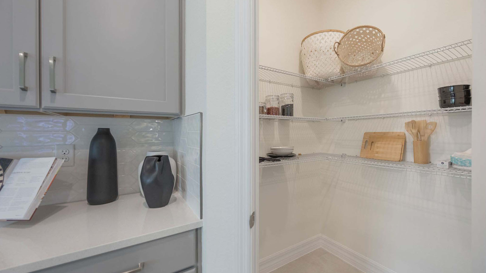 Oversized walk-in kitchen pantry