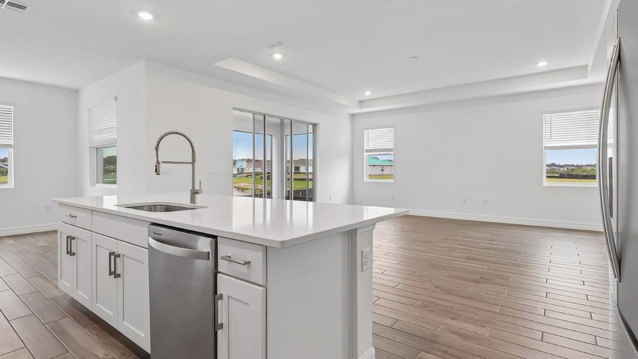 Kitchen with large kitchen island